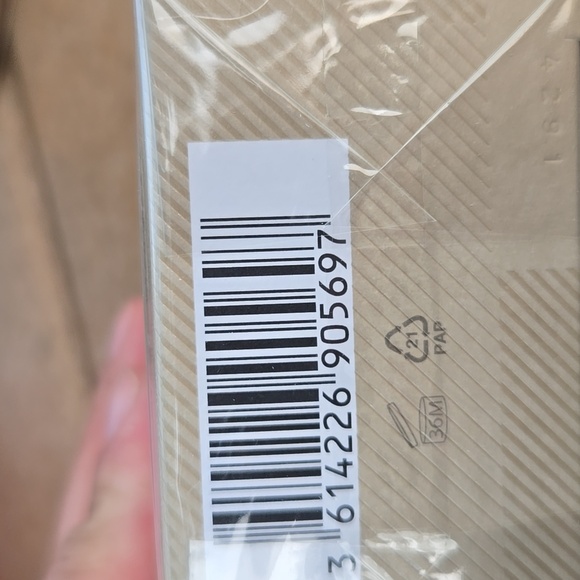 Burberry For Women - Picture 3 of 4